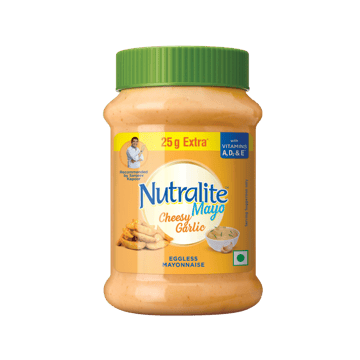 Nutralite Eggless Cheesy Garlic Flavoured Mayonnaise