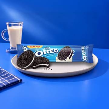 Oreo Vanilla Flavour Sandwich Cream Biscuits